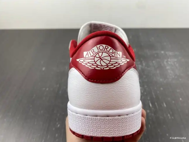 1 White Low Jordan Varsity 705329-101 Retro Red 0630
